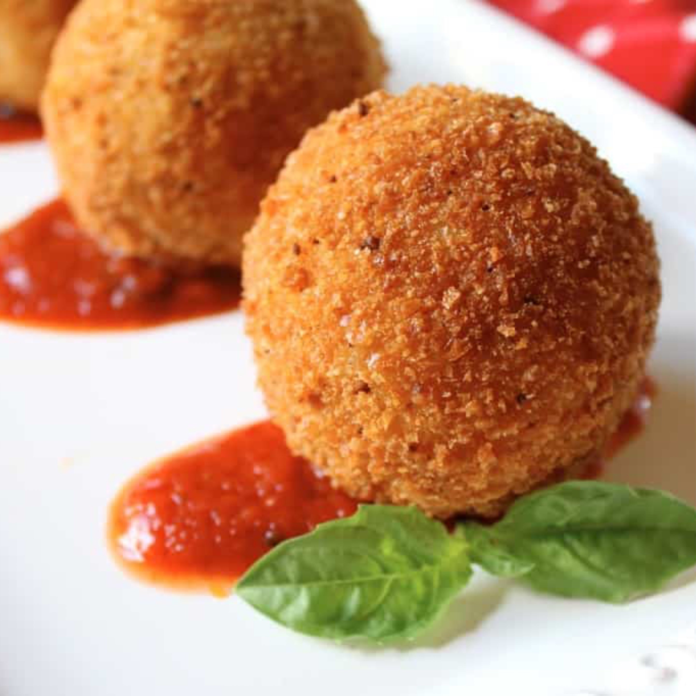 Bolognese Arancini (6 balls)